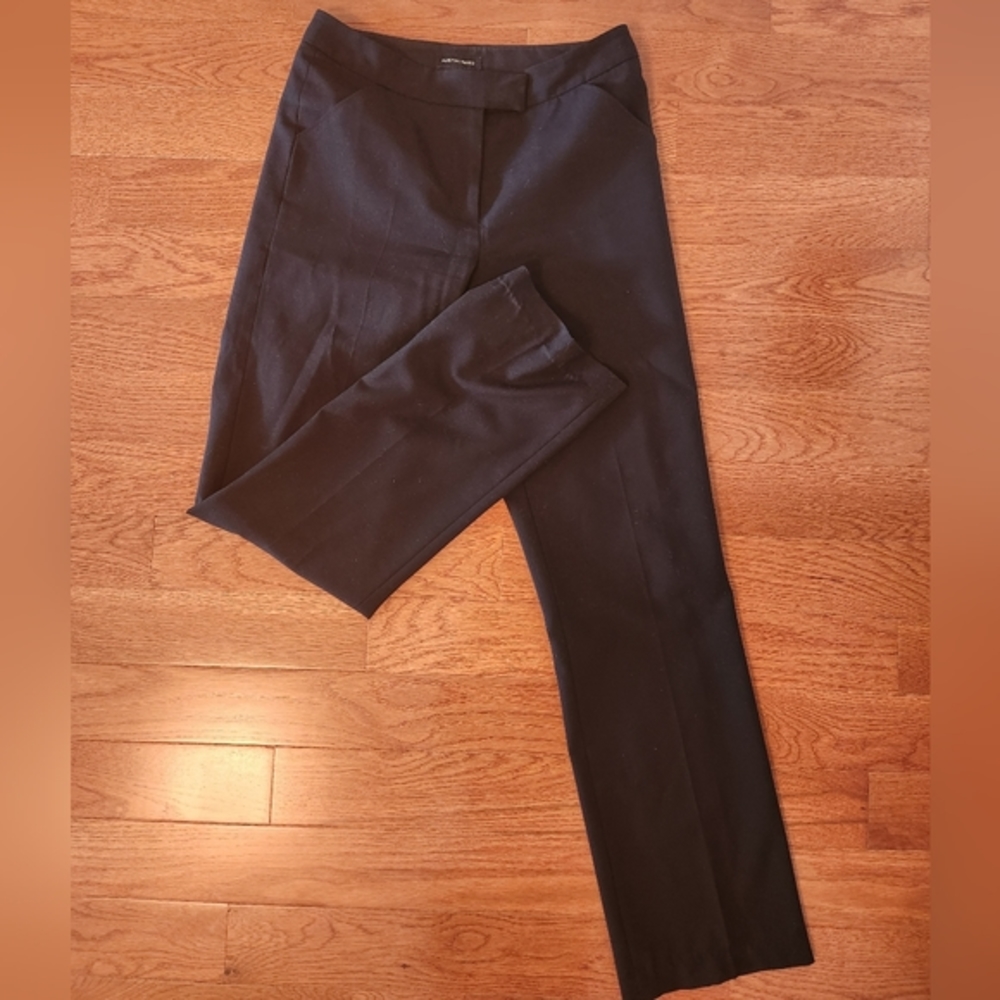 Austin Reed 100% Wool Navy Suit in Excellent Condition - Picture 6 of 8